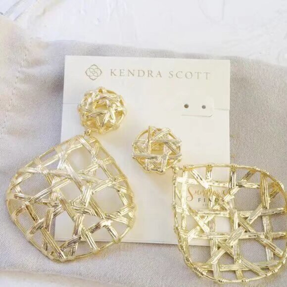 Kendra Scott Stud Earrings - Picture 3 of 5